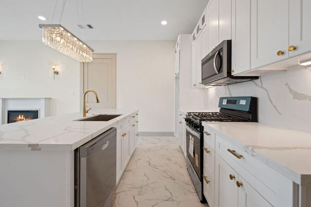 721 Doverside Street, Houston, TX 77022
