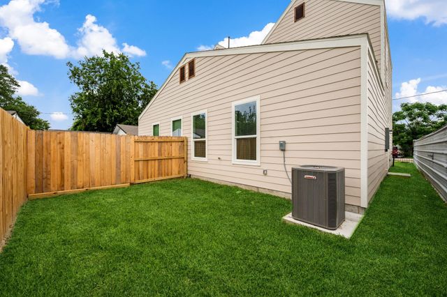 721 Doverside Street, Houston, TX 77022