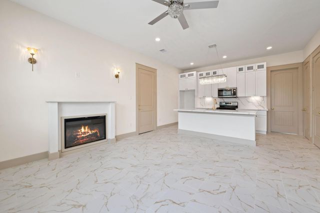721 Doverside Street, Houston, TX 77022