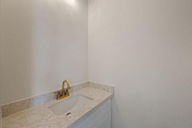 721 Doverside Street, Houston, TX 77022