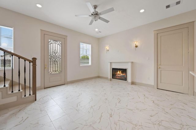 721 Doverside Street, Houston, TX 77022