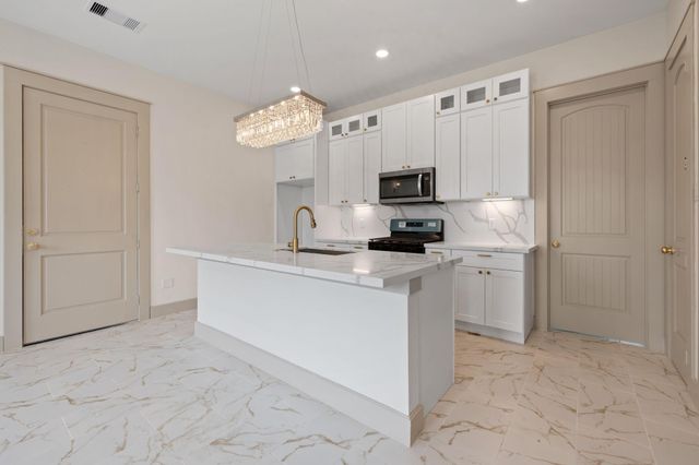 721 Doverside Street, Houston, TX 77022