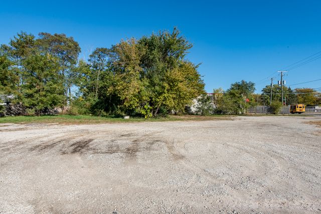 10038 W Beach Road, Beach Park, IL 60087