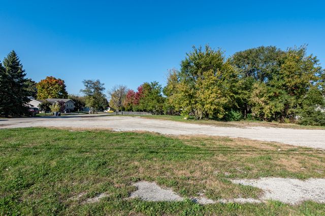 10038 W Beach Road, Beach Park, IL 60087