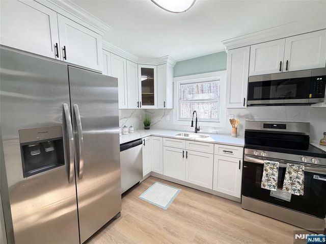 91 Germantown Road, West Milford, NJ 07480