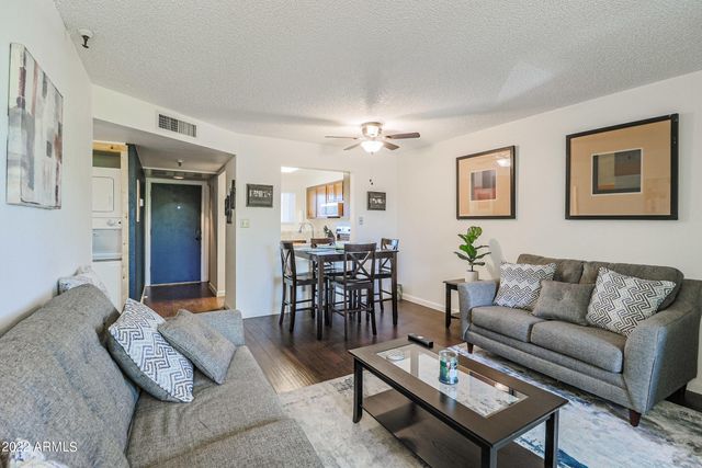 7474 E EARLL Drive 309, Scottsdale, AZ 85251