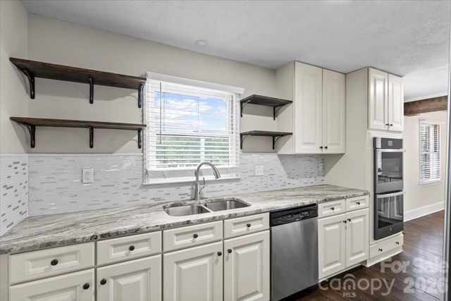 5811 Gettysburg Drive NW, Concord, NC 28027