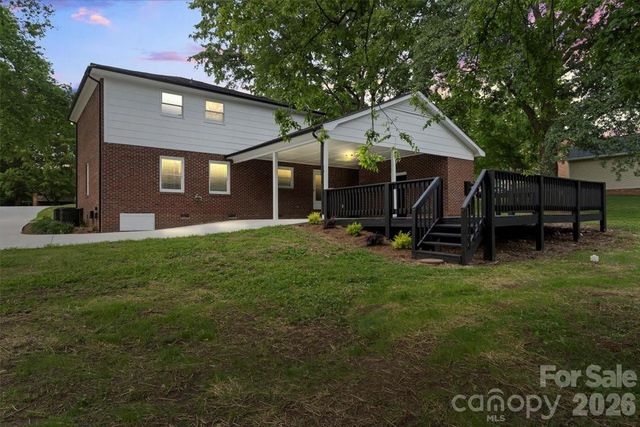 5811 Gettysburg Drive NW, Concord, NC 28027