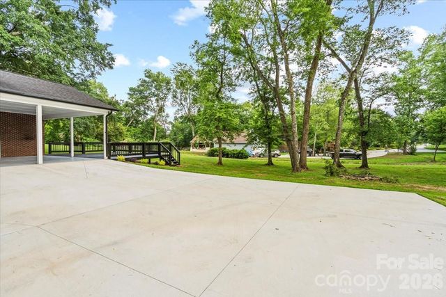 5811 Gettysburg Drive NW, Concord, NC 28027