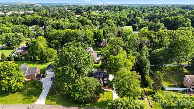 5811 Gettysburg Drive NW, Concord, NC 28027