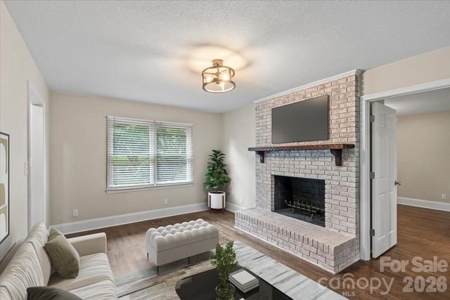 5811 Gettysburg Drive NW, Concord, NC 28027