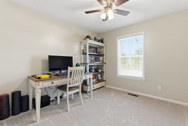 448 STEVENS RD, Bolivar, TN 38008