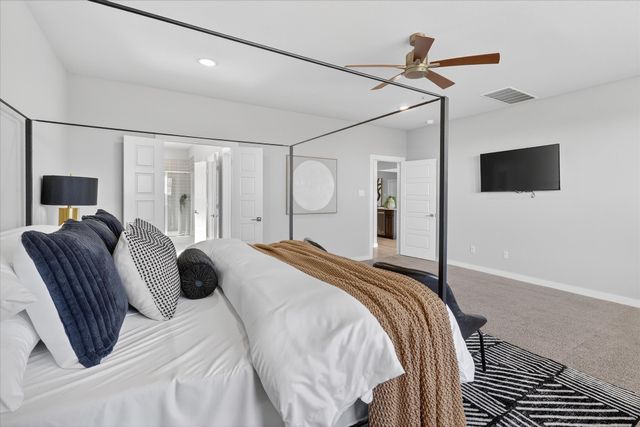 235 Half Moon Drive, Waxahachie, TX 75165