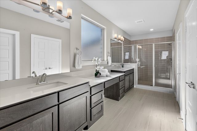 235 Half Moon Drive, Waxahachie, TX 75165