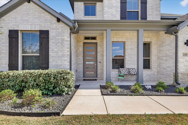 235 Half Moon Drive, Waxahachie, TX 75165