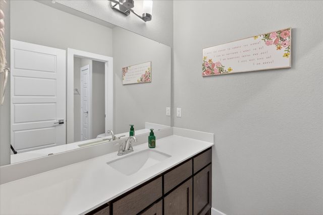 235 Half Moon Drive, Waxahachie, TX 75165