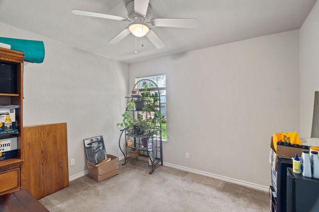 808 Pecan LN, Cottonwood Shores, TX 78657