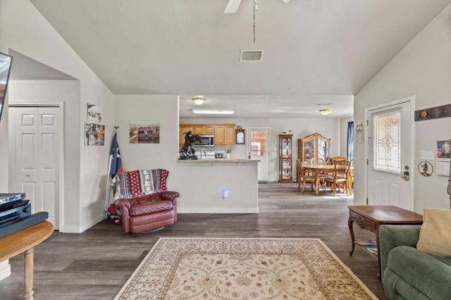 808 Pecan LN, Cottonwood Shores, TX 78657