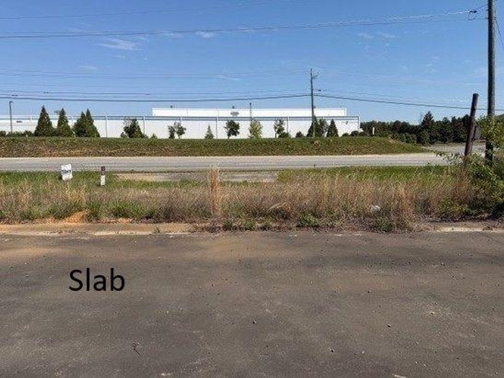 7704 State Rte 140, Adairsville, GA 30103