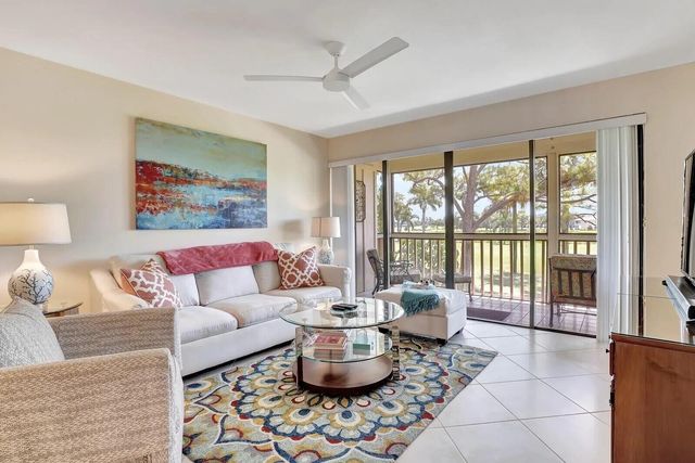 316 Brackenwood Circle 316, Palm Beach Gardens, FL 33418