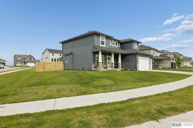 7806 S 199th Street, Gretna, NE 68028