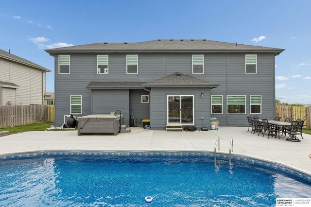 7806 S 199th Street, Gretna, NE 68028