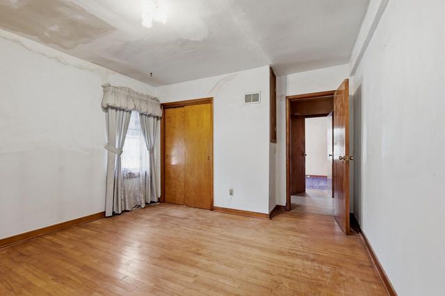 3220 10th STREET, Two Rivers, WI 54241