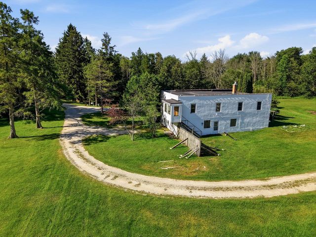 3220 10th STREET, Two Rivers, WI 54241