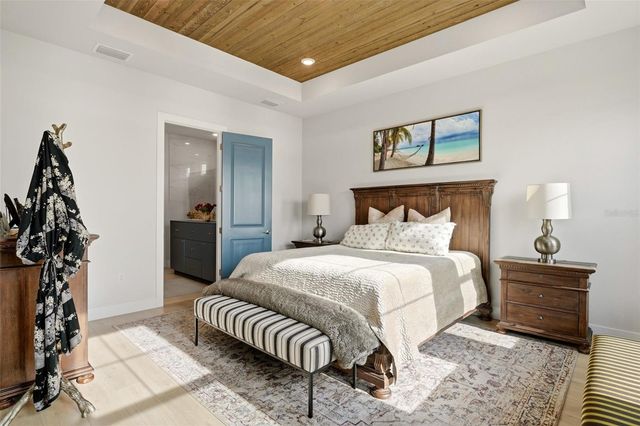 1583 RUNNING TIDE PLACE, Sarasota, FL 34240
