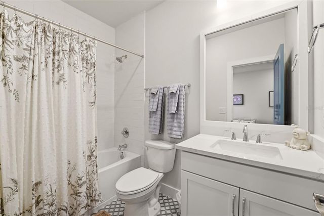1583 RUNNING TIDE PLACE, Sarasota, FL 34240
