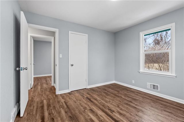 3810 Laurel Avenue, Kansas City, MO 64133