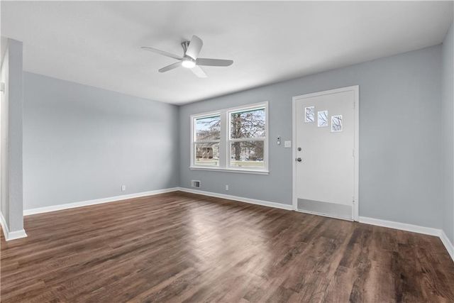 3810 Laurel Avenue, Kansas City, MO 64133