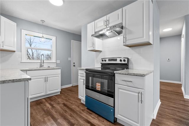 3810 Laurel Avenue, Kansas City, MO 64133