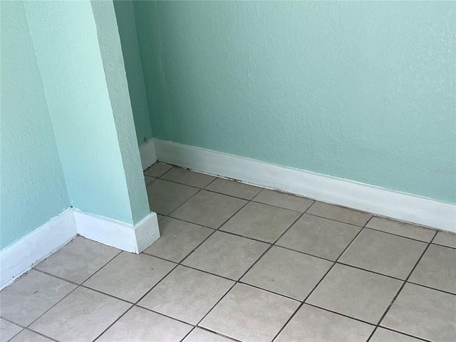 2002 E 33RD AVENUE, Tampa, FL 33610