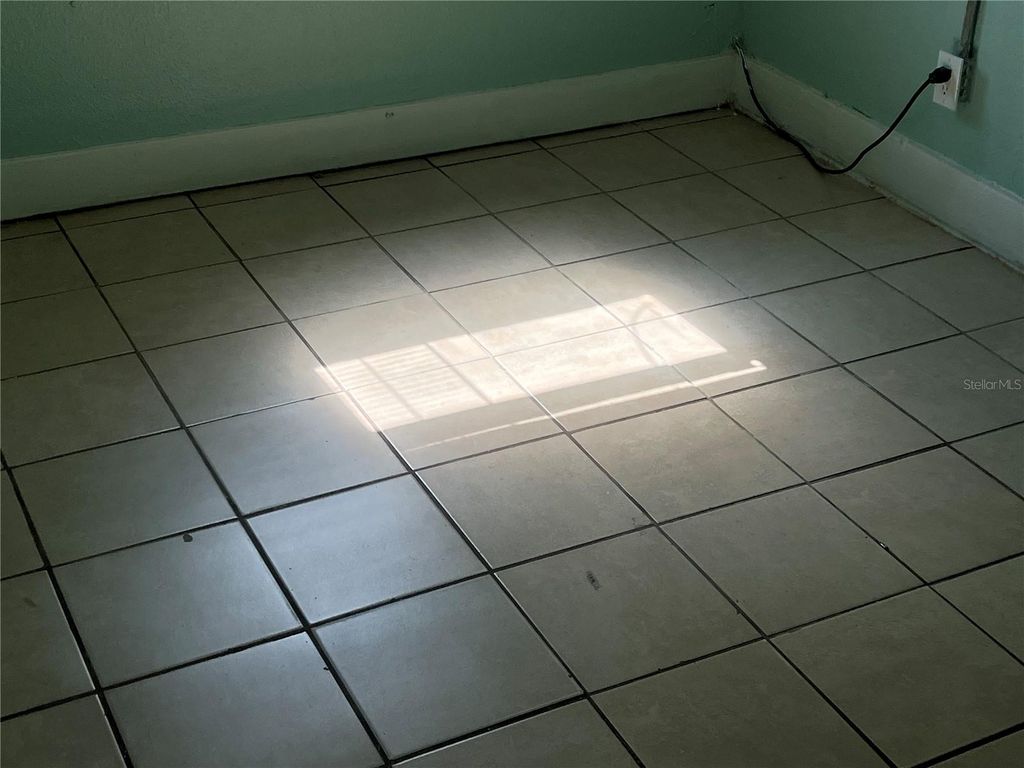 Image 17 of property listing at 2002 E 33RD AVENUE, Tampa, FL 33610