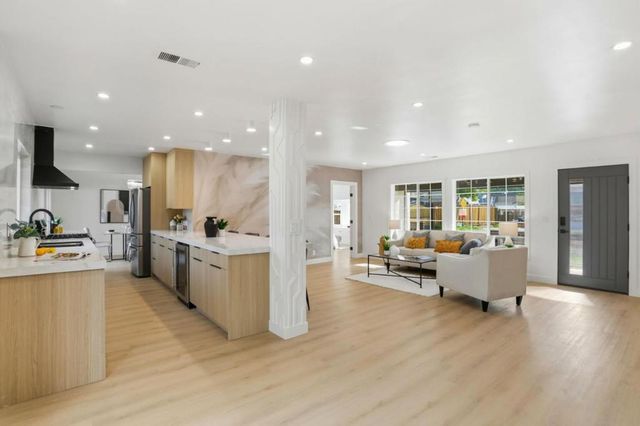 5271 Summit Avenue, San Jose, CA 95127