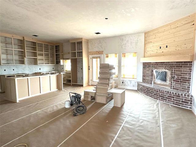 11525 NW 103rd Street, Yukon, OK 73099