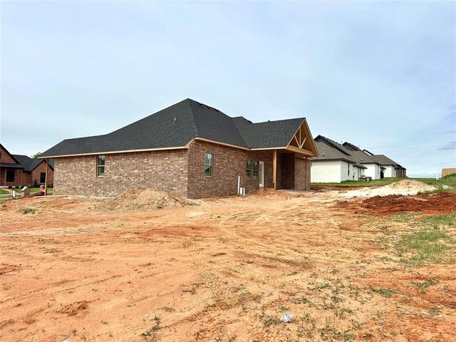 11525 NW 103rd Street, Yukon, OK 73099