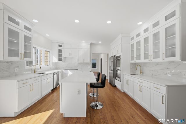 6 Admiral Lane, Wilton, CT 06897