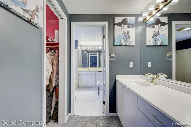 7105 Pebble Park Drive, West Bloomfield, MI 48322