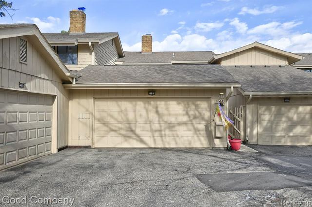 7105 Pebble Park Drive, West Bloomfield, MI 48322