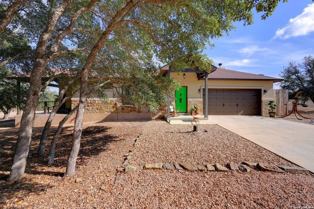 117 Las Nueves, Blanco, TX 78606