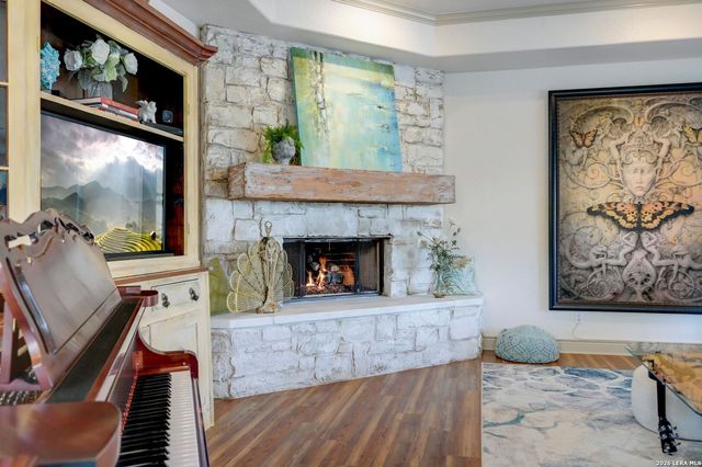 117 Las Nueves, Blanco, TX 78606