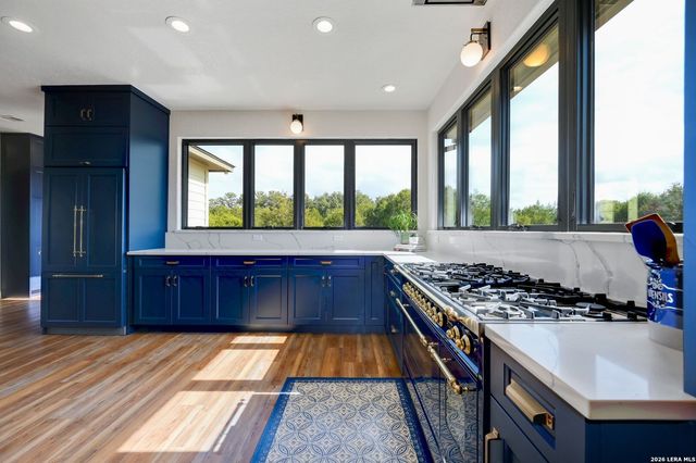 117 Las Nueves, Blanco, TX 78606