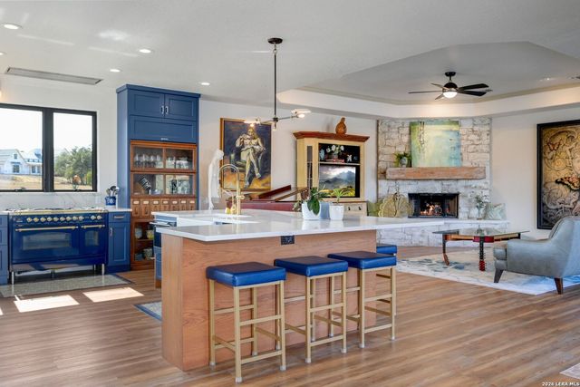 117 Las Nueves, Blanco, TX 78606