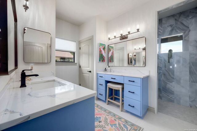 117 Las Nueves, Blanco, TX 78606