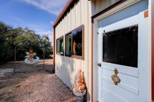 117 Las Nueves, Blanco, TX 78606