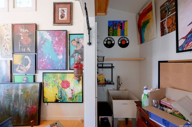 117 Las Nueves, Blanco, TX 78606