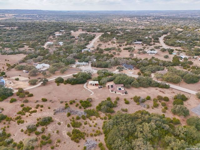 117 Las Nueves, Blanco, TX 78606