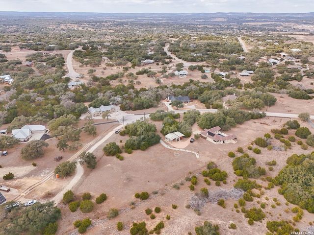 117 Las Nueves, Blanco, TX 78606